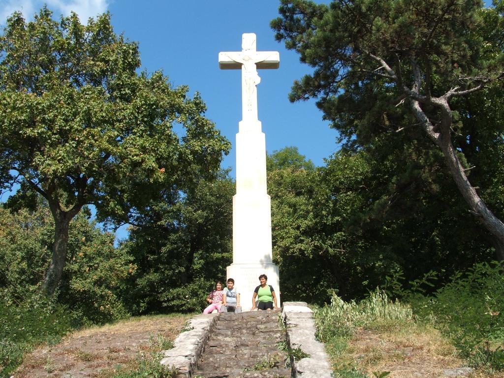 Kis Teniszhaz Ordacsehi Luaran gambar